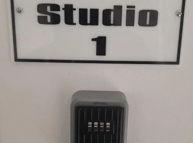 Central Studio 1